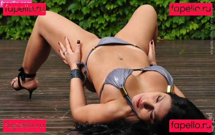 Virgula Girl Onlyfans Photo Gallery 