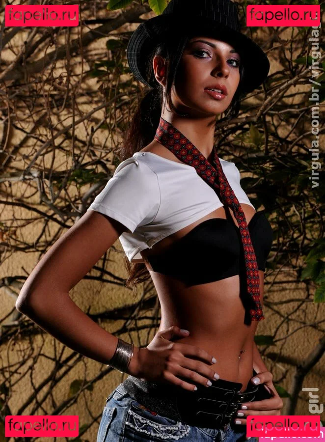 Virgula Girl Onlyfans Photo Gallery 