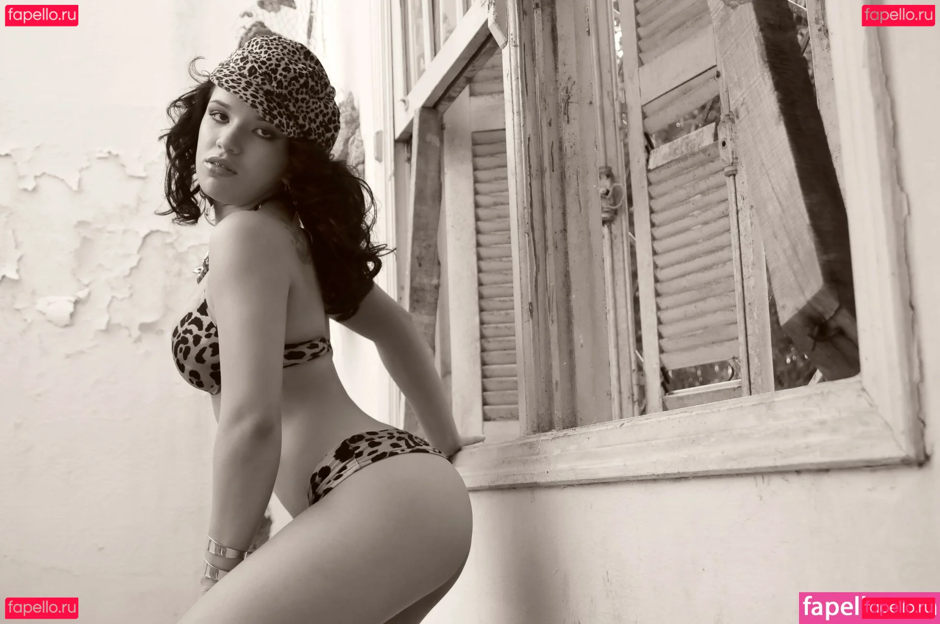 Virgula Girl Onlyfans Photo Gallery 