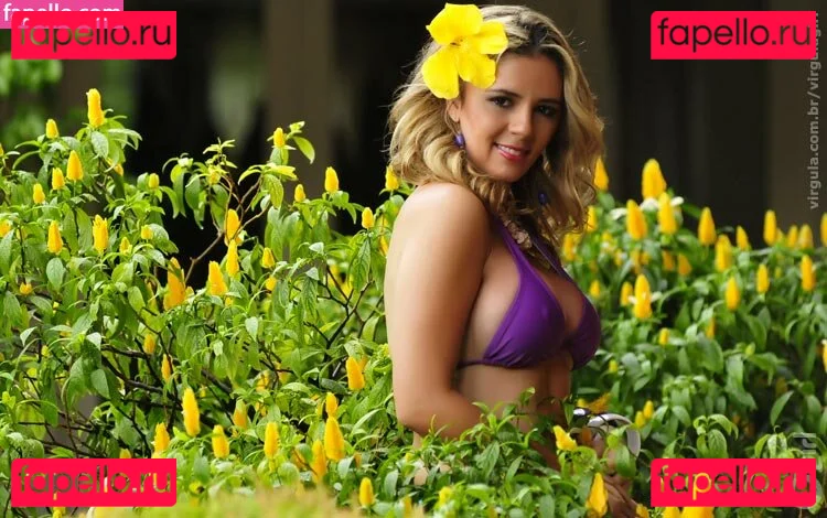 Virgula Girl Onlyfans Photo Gallery 