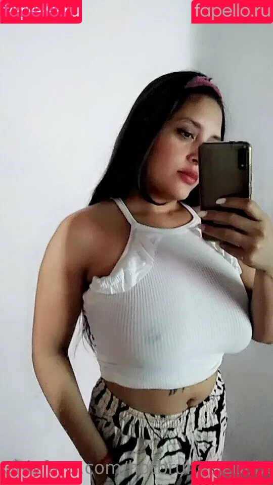 hotbrunettebabe Onlyfans Photo Gallery 