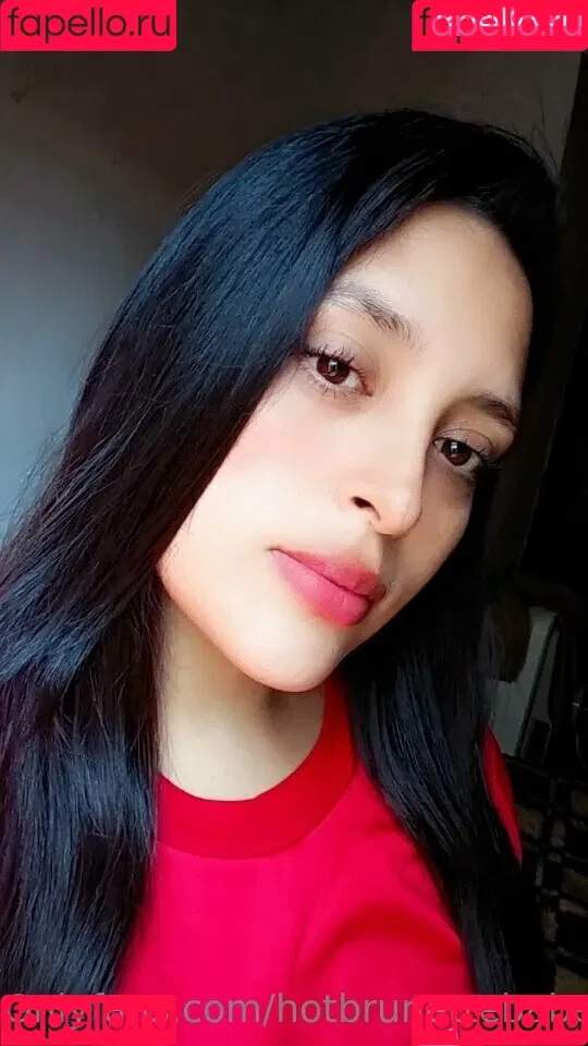hotbrunettebabe Onlyfans Photo Gallery 
