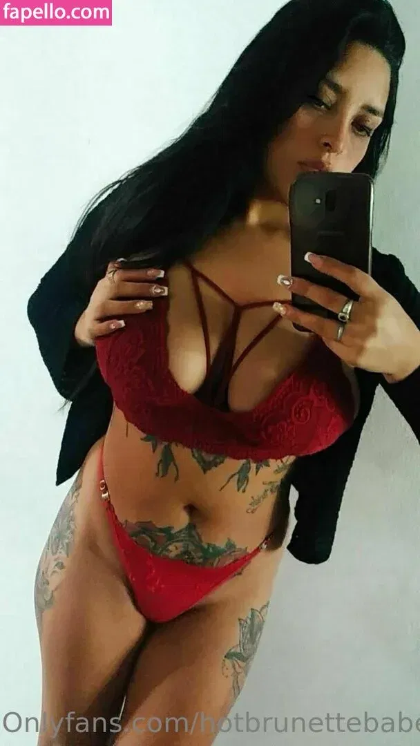 hotbrunettebabe Onlyfans Photo Gallery 
