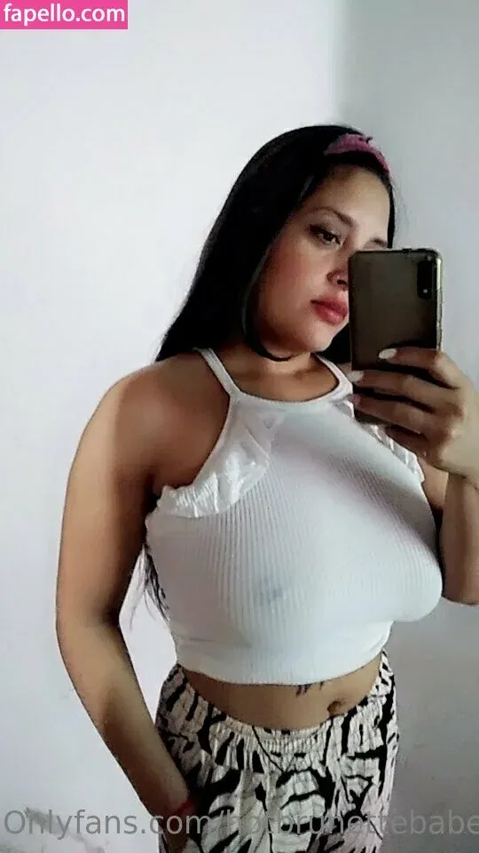 hotbrunettebabe Onlyfans Photo Gallery 