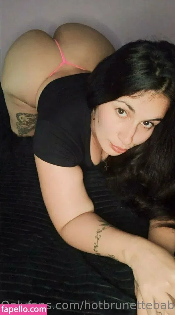 hotbrunettebabe Onlyfans Photo Gallery 