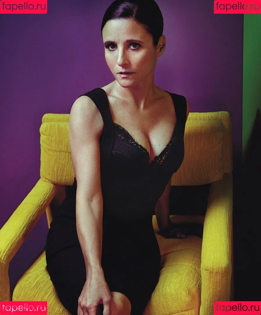 Julia Louis-Dreyfus Onlyfans Photo Gallery 