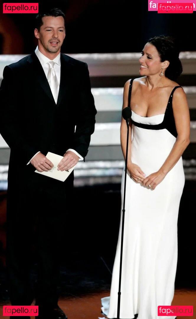 Julia Louis-Dreyfus Onlyfans Photo Gallery 