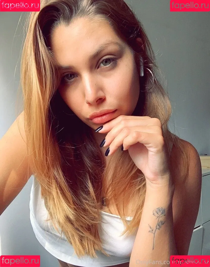 Maayan Oz Onlyfans Photo Gallery 