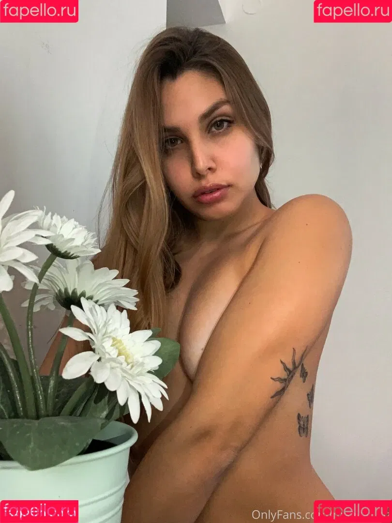 Maayan Oz Onlyfans Photo Gallery 