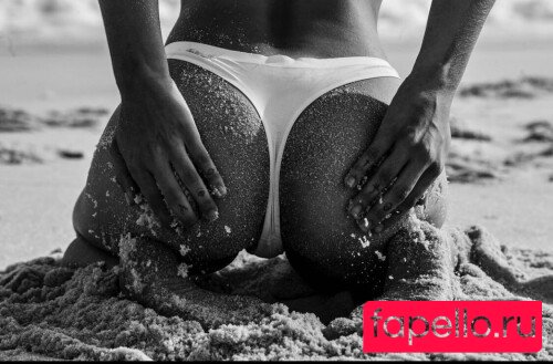 becalansky Nude Onlyfans Photo 17