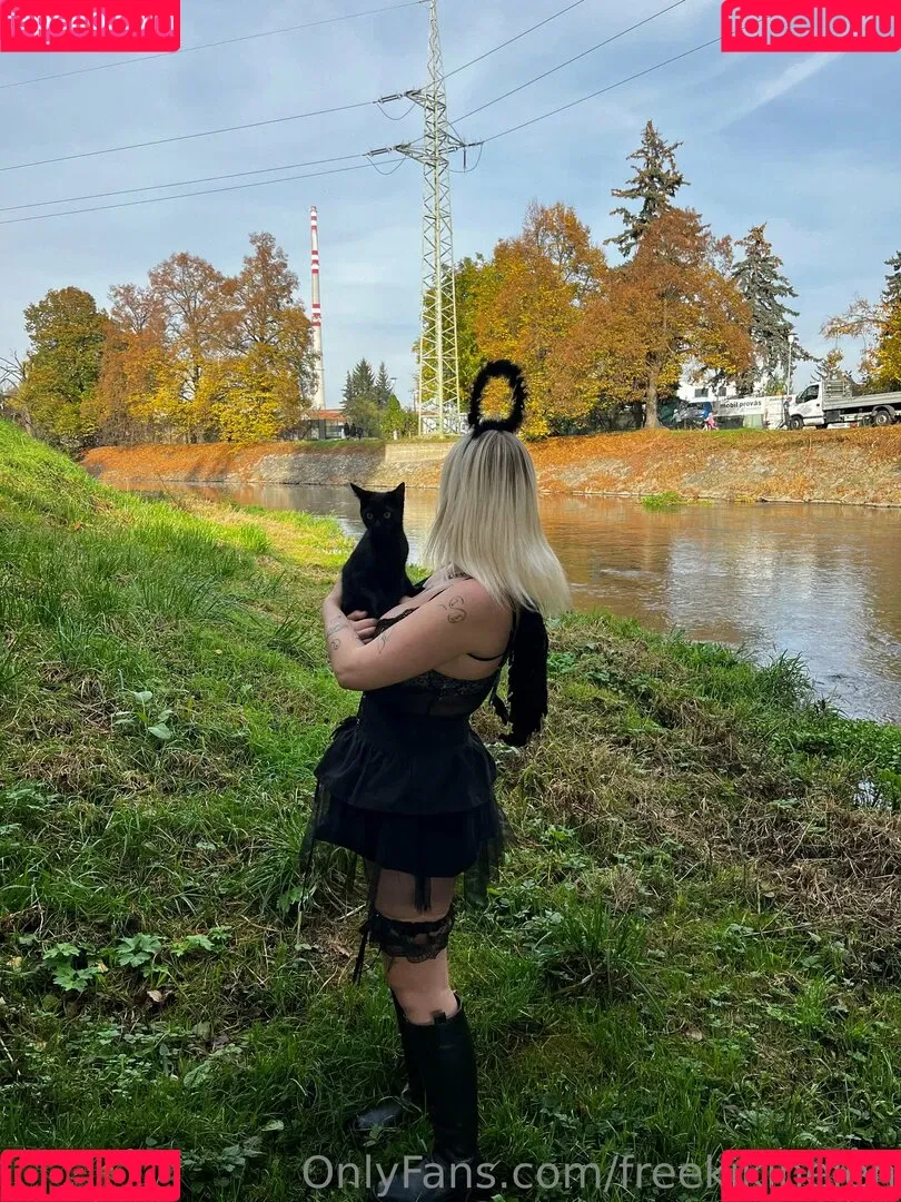 freekikihelen Onlyfans Photo Gallery 