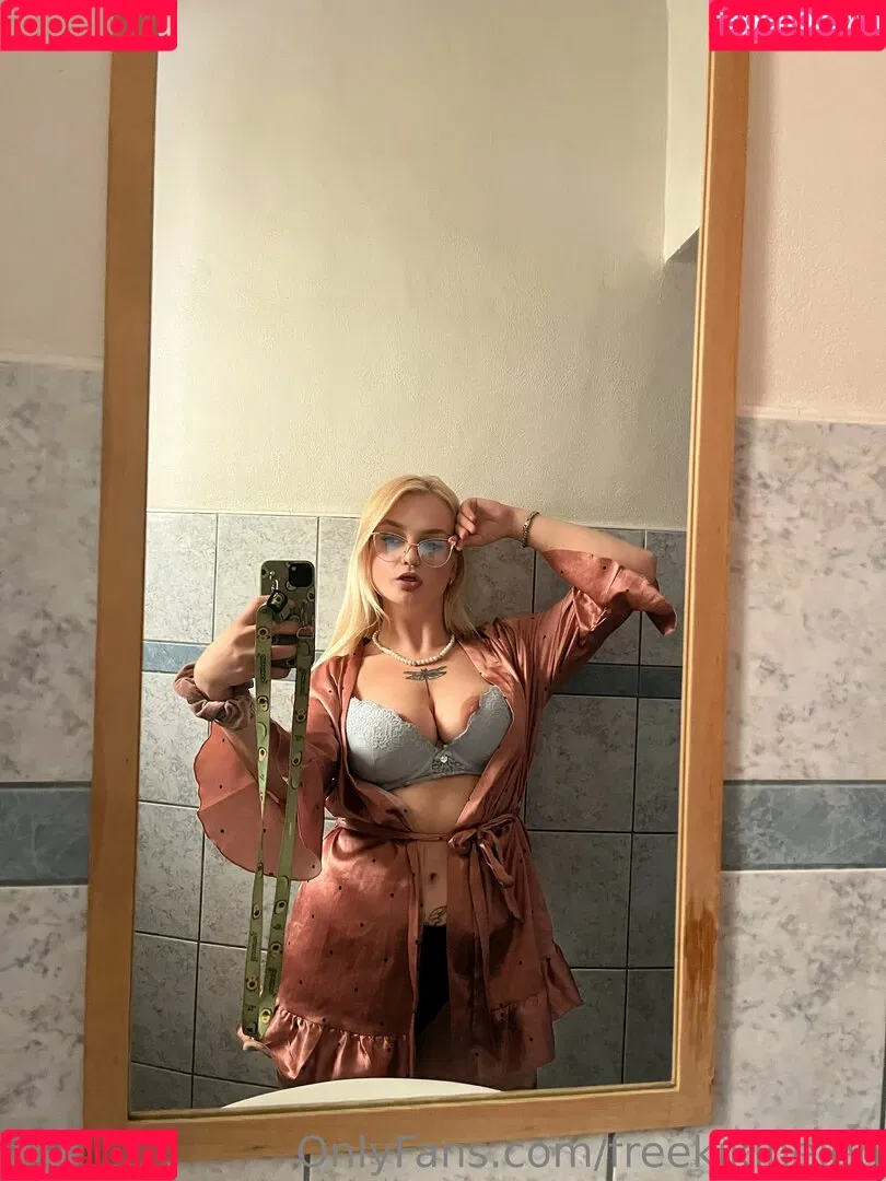freekikihelen Onlyfans Photo Gallery 