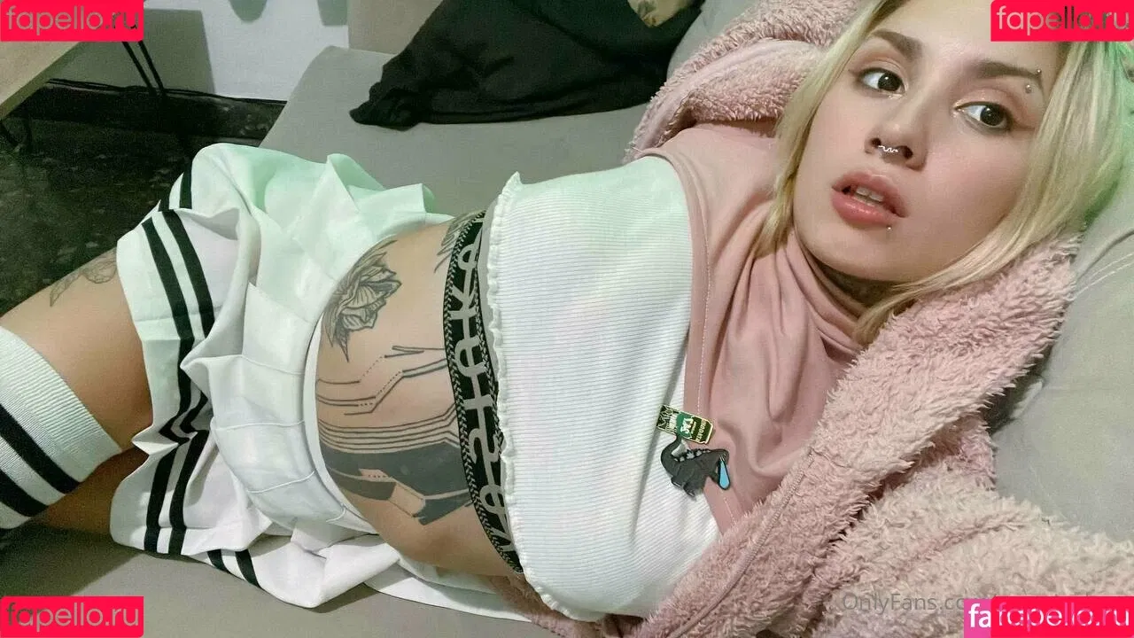 littleluzz Onlyfans Photo Gallery 