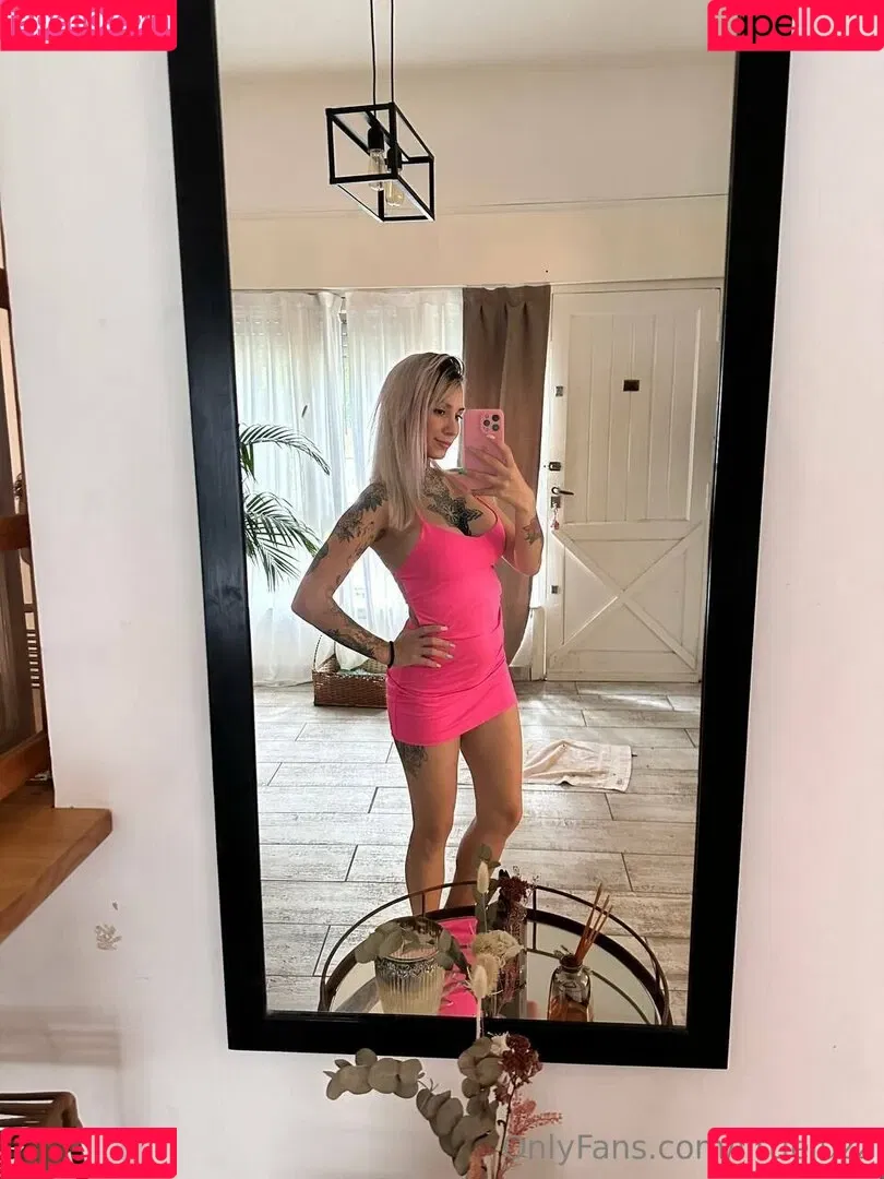 littleluzz Onlyfans Photo Gallery 