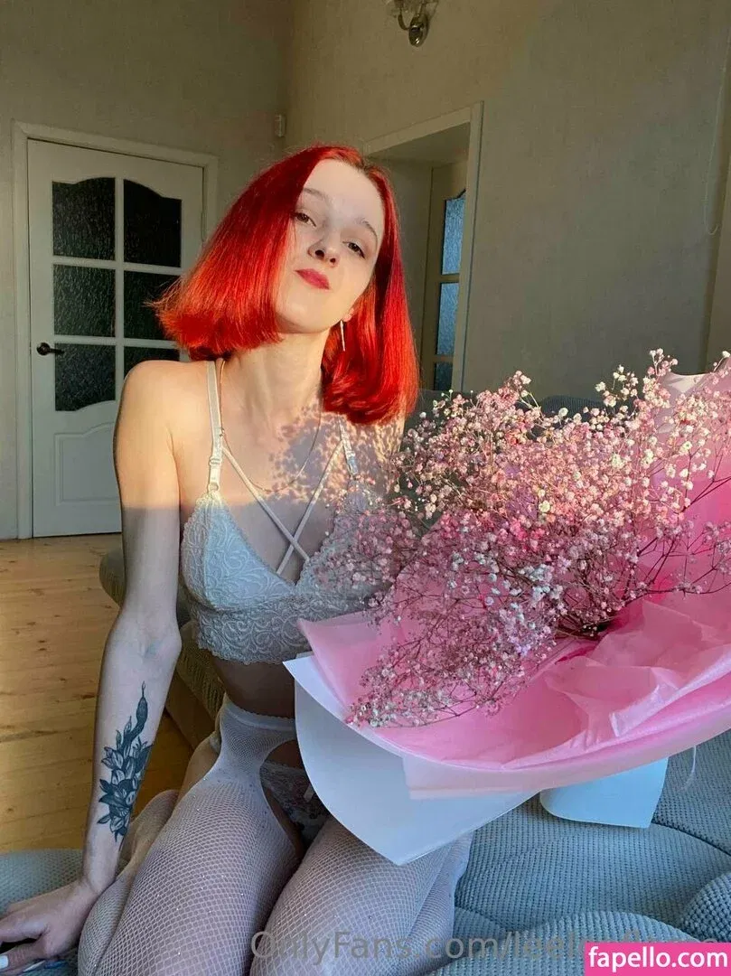 leelooflame Onlyfans Photo Gallery 