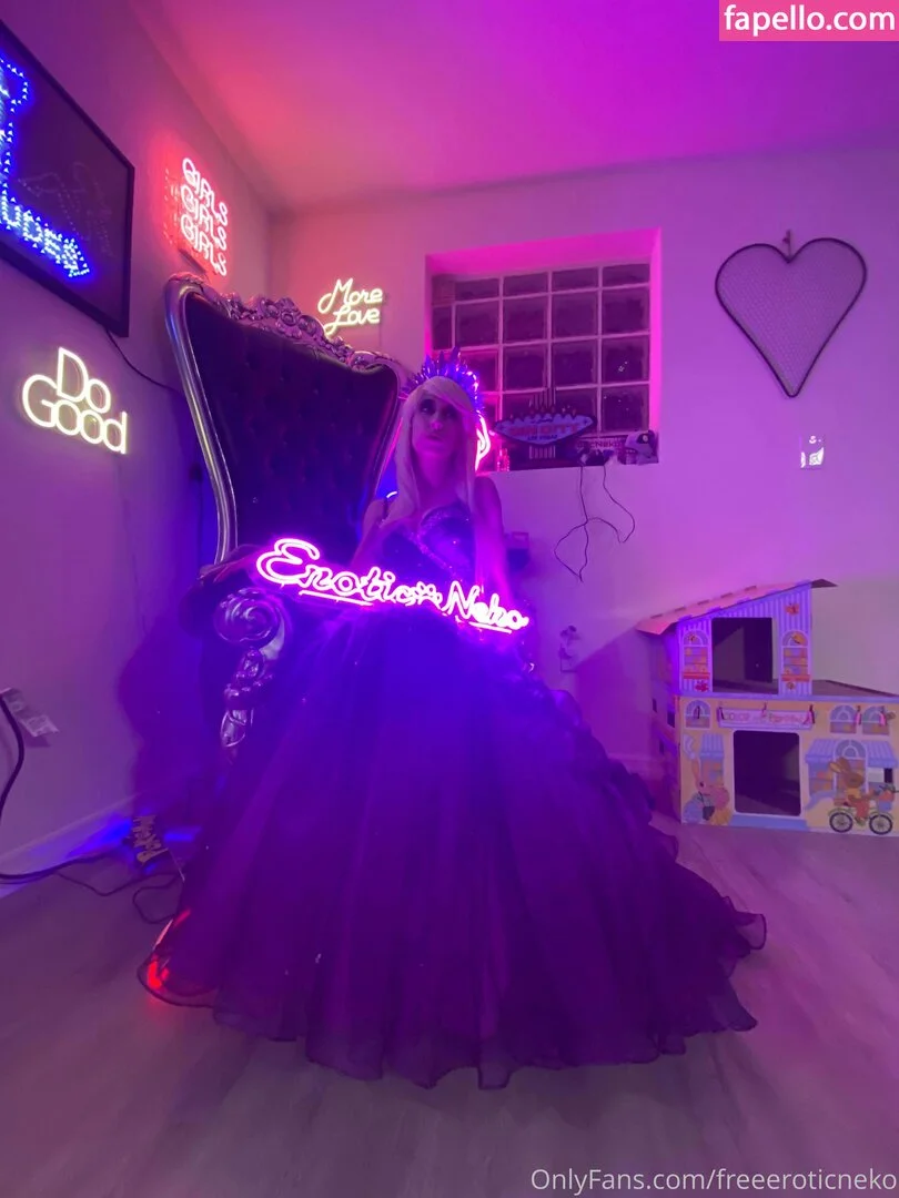 freeeroticneko Onlyfans Photo Gallery 