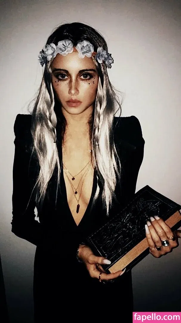 galacticgypsy28 Onlyfans Photo Gallery 