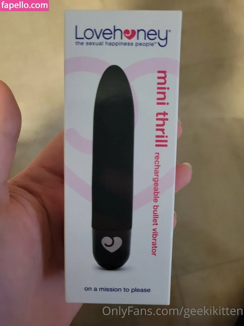 geekikitten Onlyfans Photo Gallery 