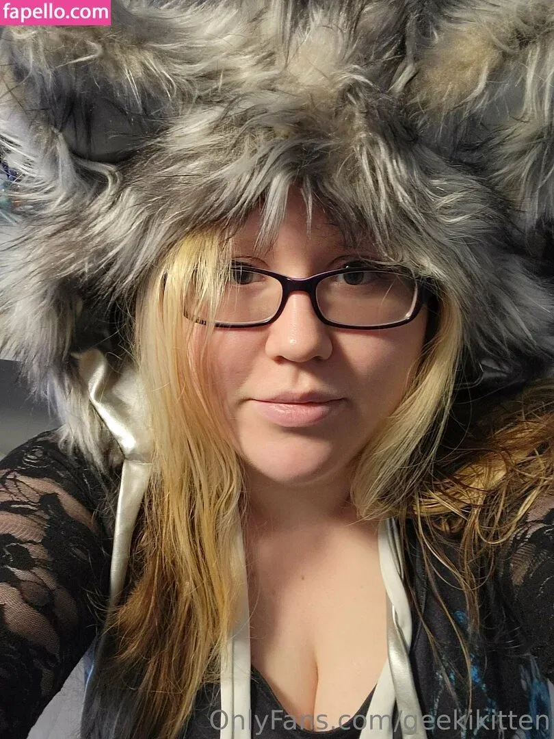 geekikitten Onlyfans Photo Gallery 