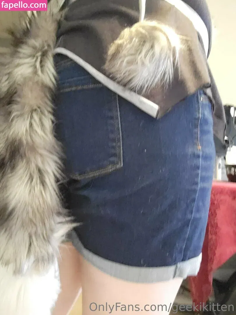 geekikitten Onlyfans Photo Gallery 