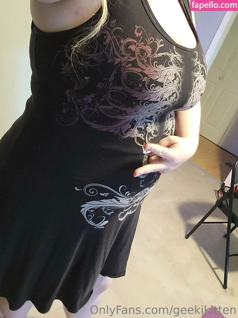 geekikitten Onlyfans Photo Gallery 