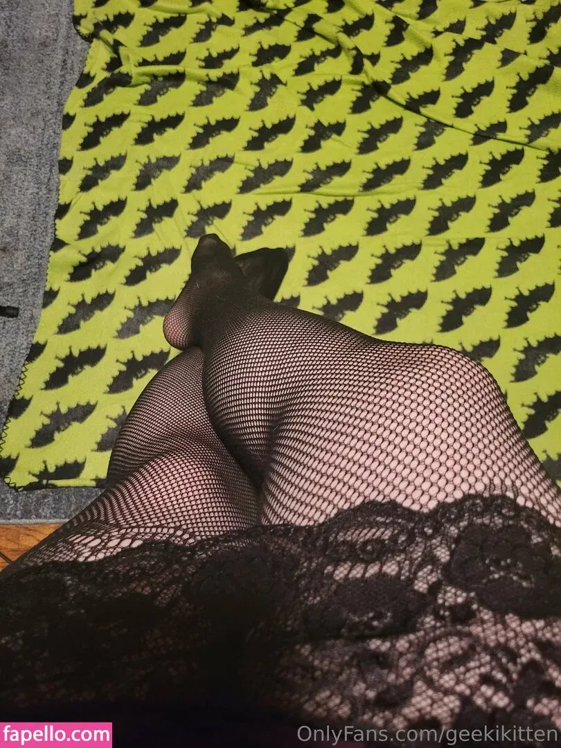 geekikitten Onlyfans Photo Gallery 