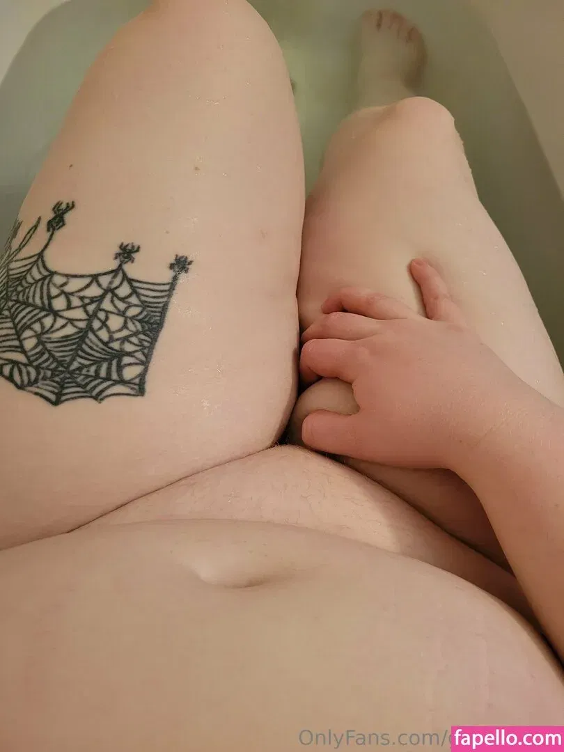 geekikitten Onlyfans Photo Gallery 