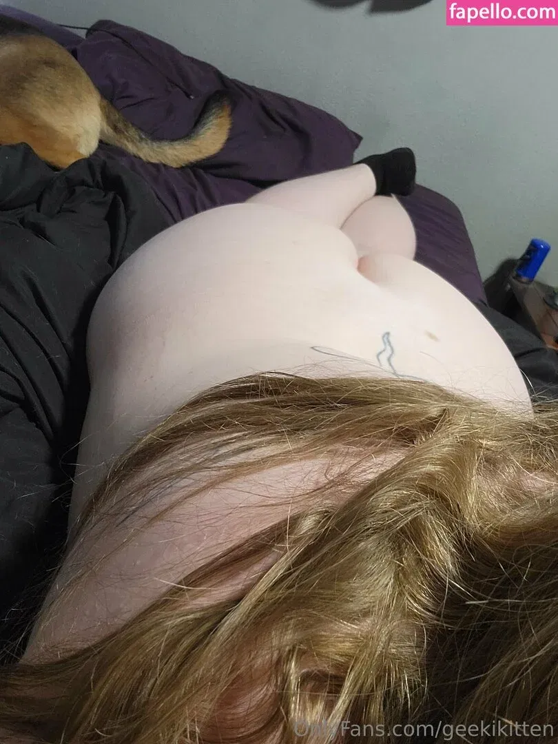 geekikitten Onlyfans Photo Gallery 