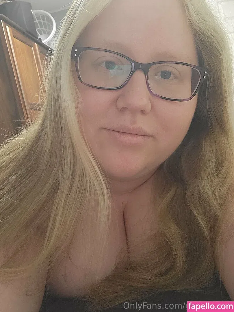 geekikitten Onlyfans Photo Gallery 