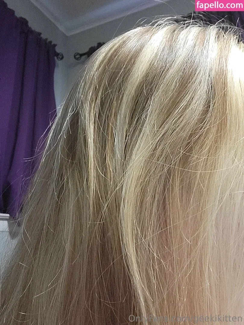 geekikitten Onlyfans Photo Gallery 