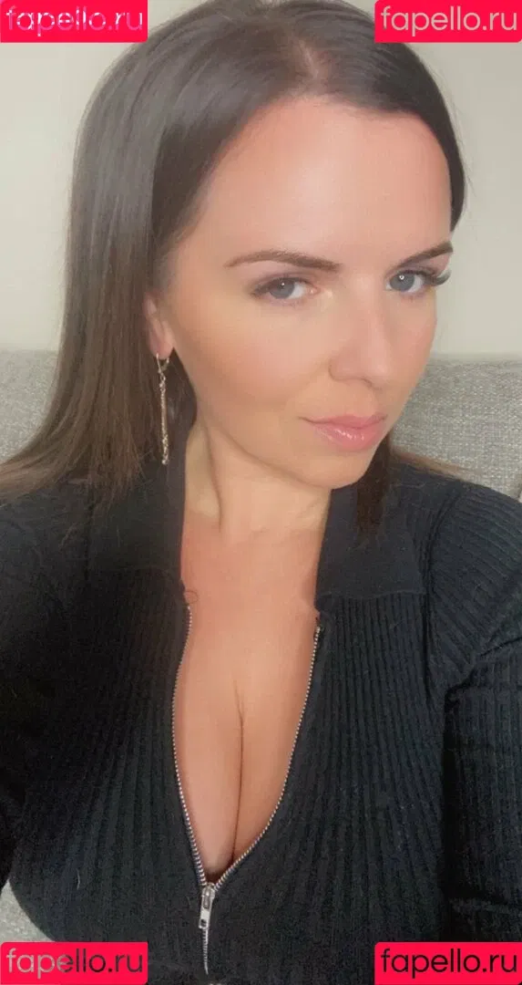 Goddess Alexi Onlyfans Photo Gallery 