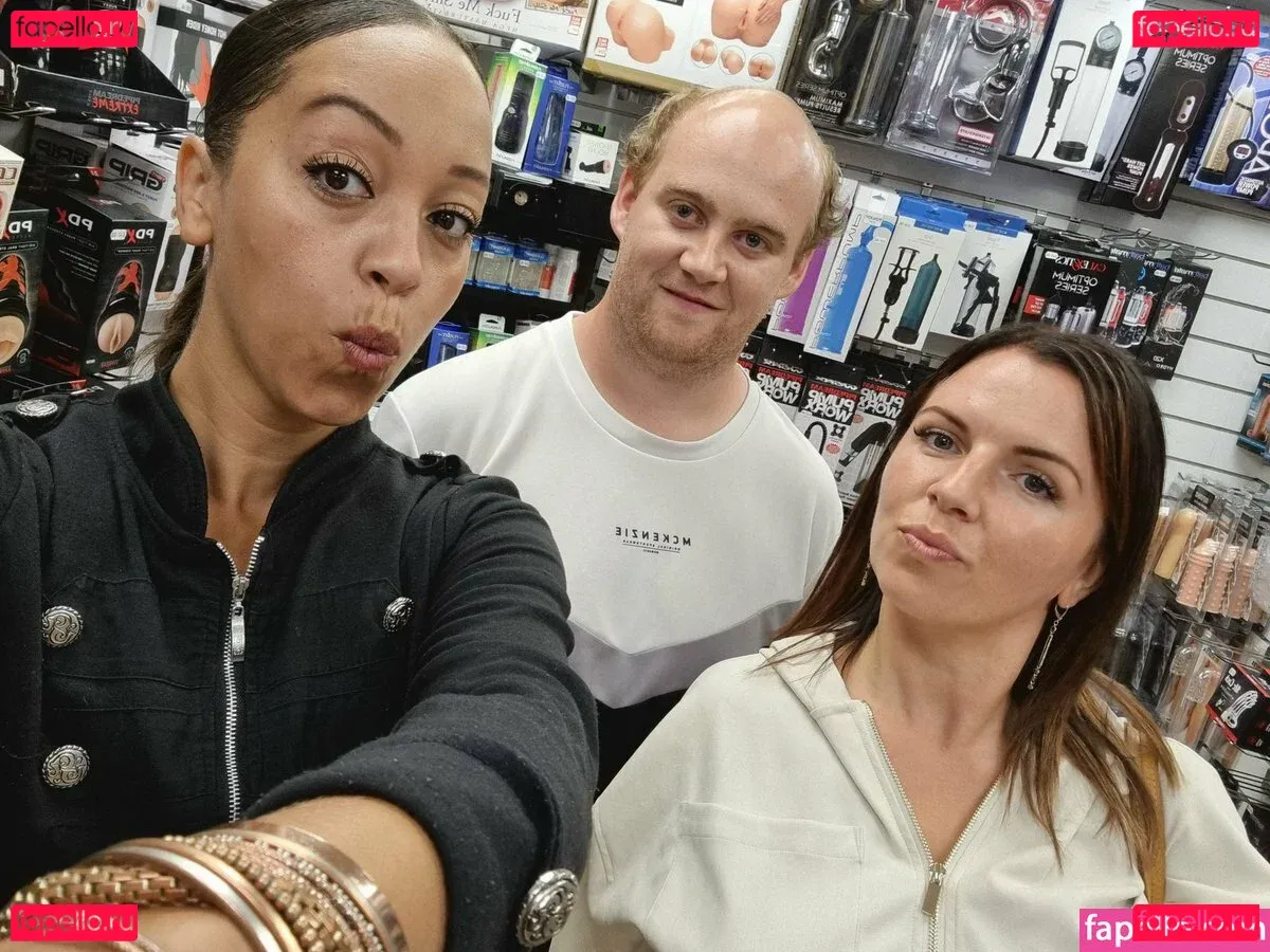 Goddess Alexi Onlyfans Photo Gallery 