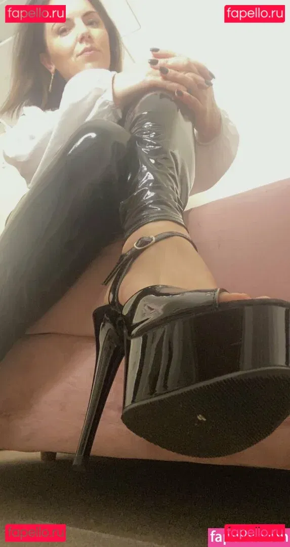 Goddess Alexi Onlyfans Photo Gallery 