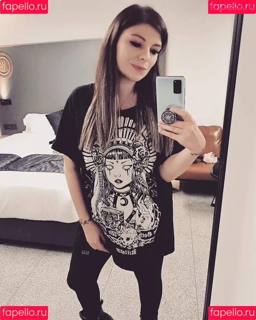 Divi Onlyfans Photo Gallery 