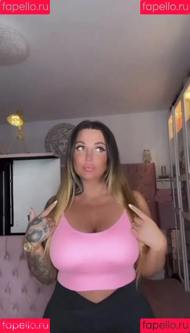 Schwesta Ewa Onlyfans Photo Gallery 