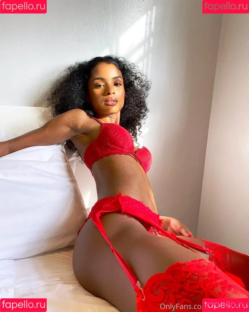 Softest Lauwowlau Onlyfans Photo Gallery 