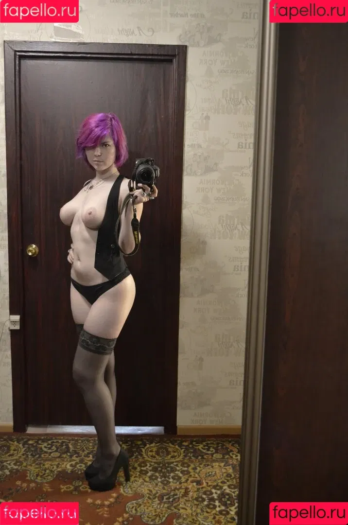 Kleophina Onlyfans Photo Gallery 
