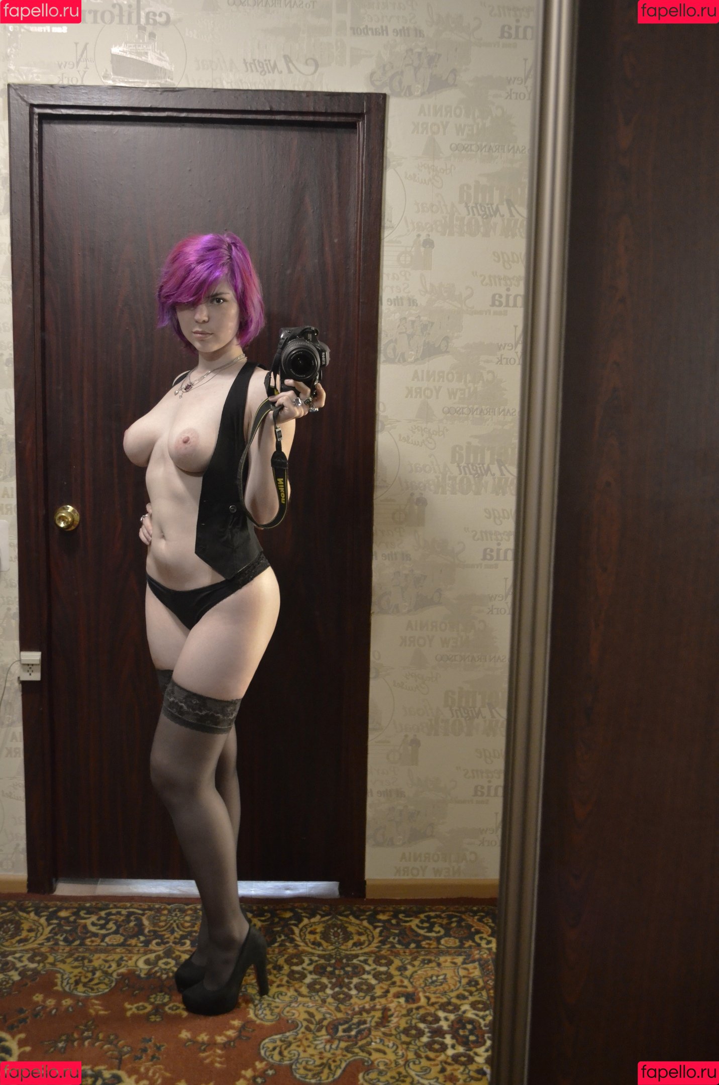 Kleophina Onlyfans Photo Gallery 