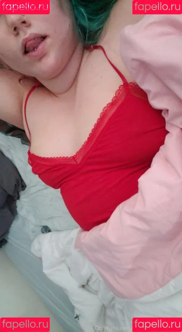 peachykeenstine22 Onlyfans Photo Gallery 