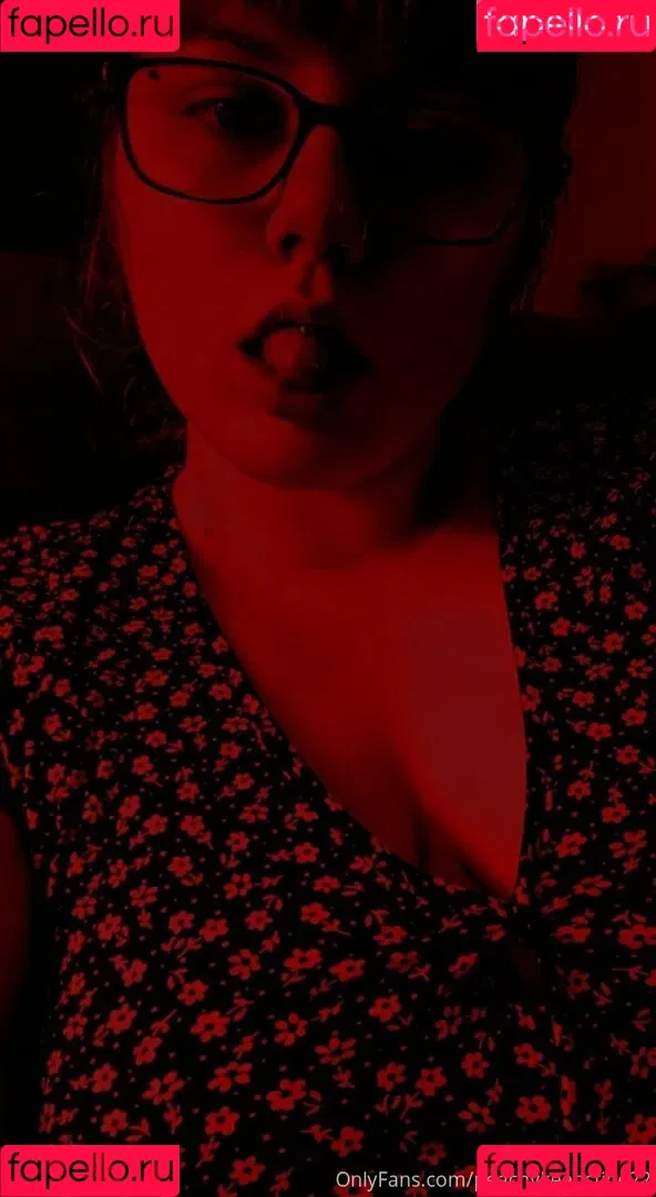 peachykeenstine22 Onlyfans Photo Gallery 