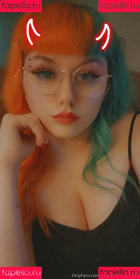 peachykeenstine22 Onlyfans Photo Gallery 
