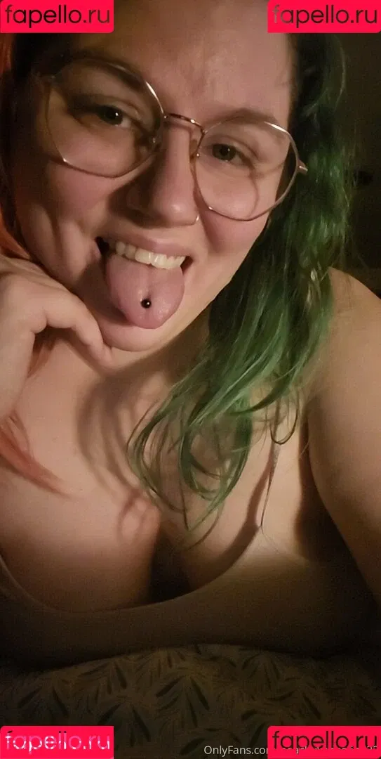 peachykeenstine22 Onlyfans Photo Gallery 