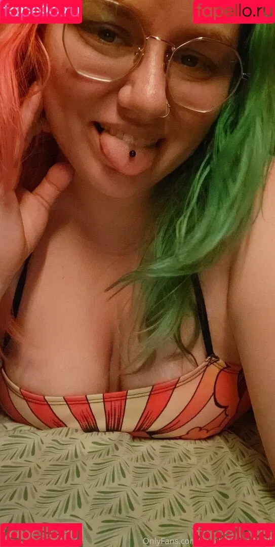 peachykeenstine22 Onlyfans Photo Gallery 
