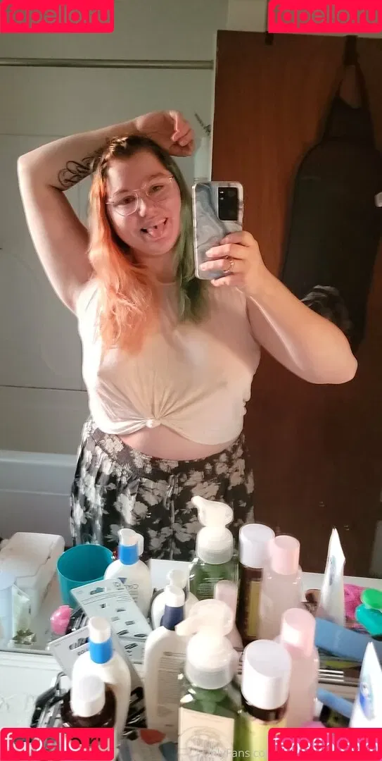 peachykeenstine22 Onlyfans Photo Gallery 