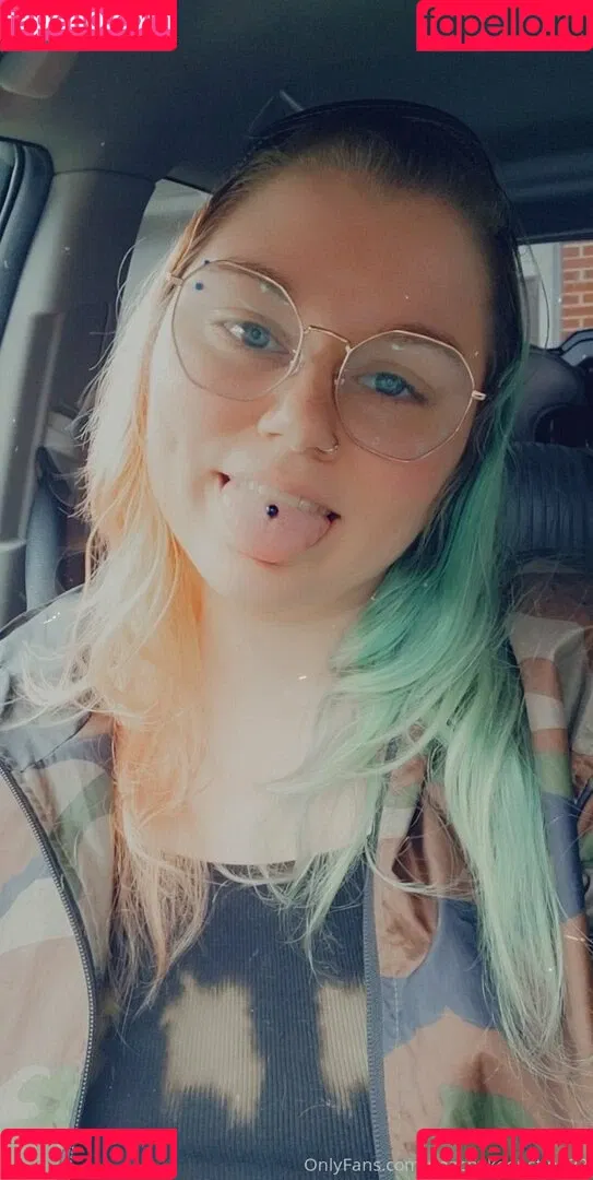 peachykeenstine22 Onlyfans Photo Gallery 