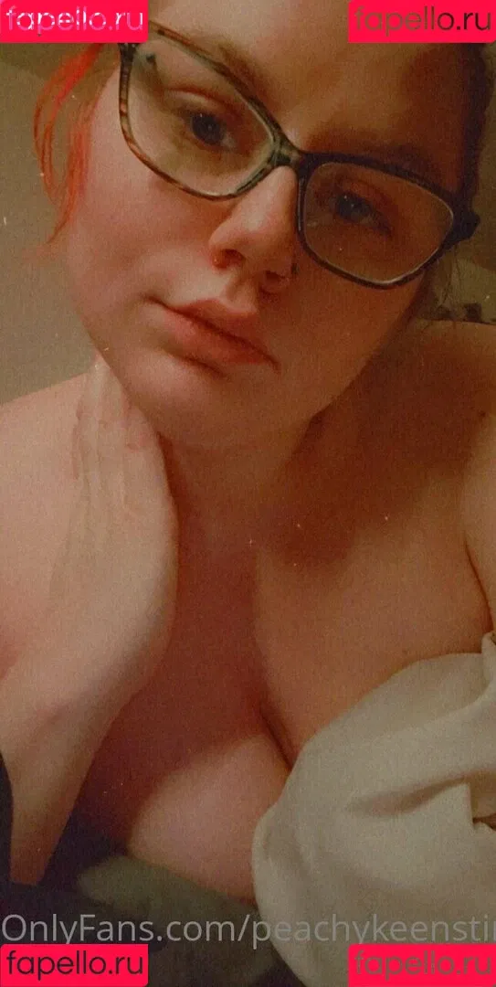 peachykeenstine22 Onlyfans Photo Gallery 