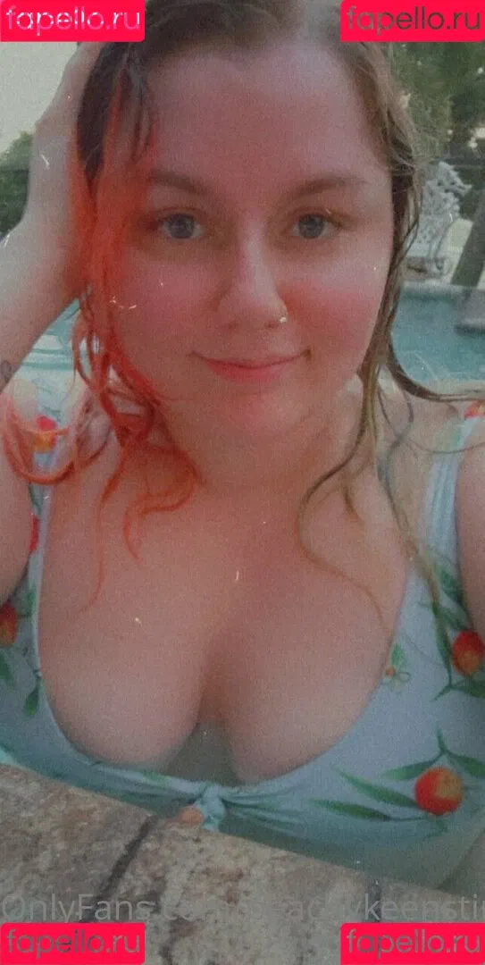 peachykeenstine22 Onlyfans Photo Gallery 