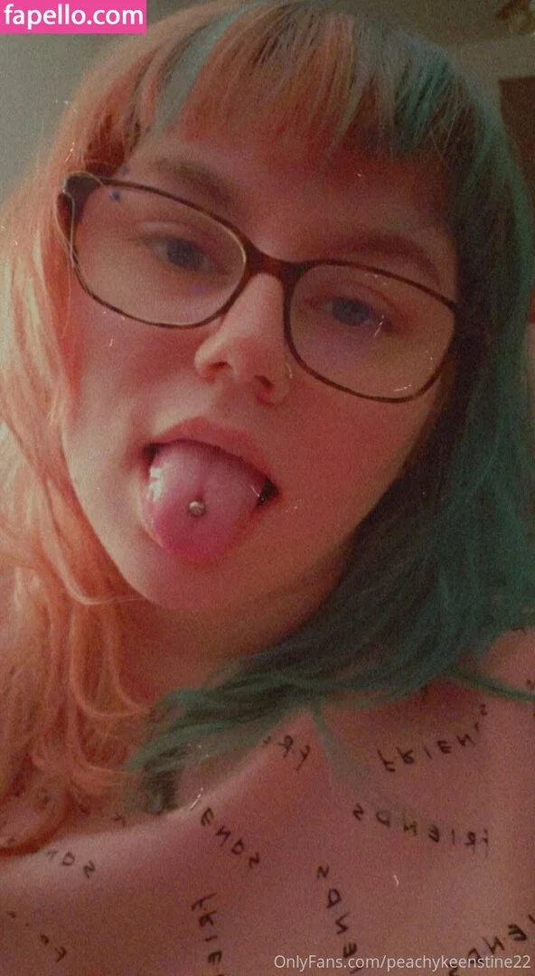 peachykeenstine22 Onlyfans Photo Gallery 
