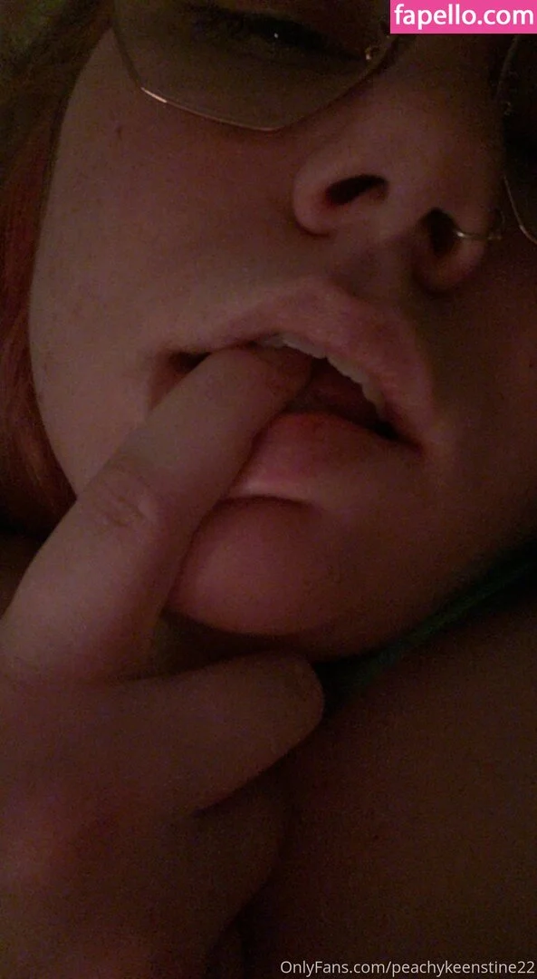 peachykeenstine22 Onlyfans Photo Gallery 