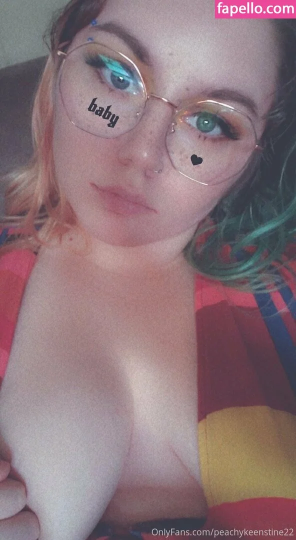 peachykeenstine22 Onlyfans Photo Gallery 